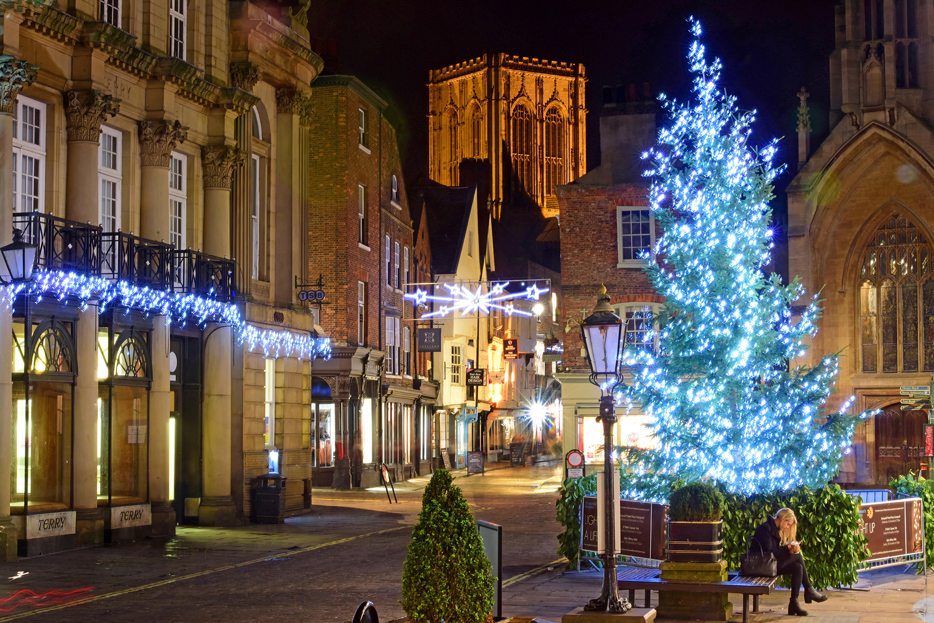  york  christmas  lights Decoratingspecial com